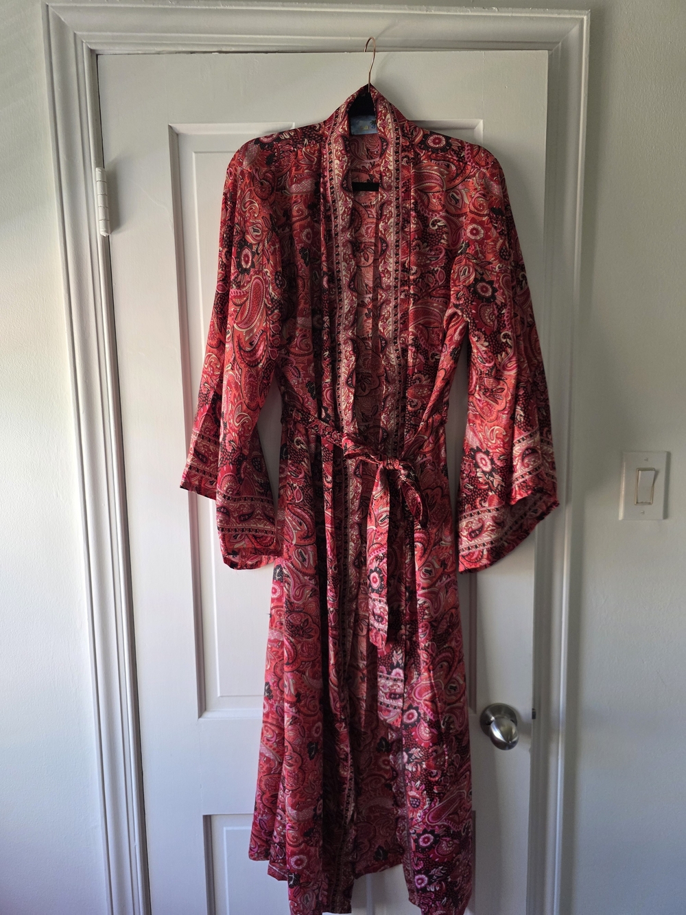Red Paisley Tie-Waist Kimono Jacket